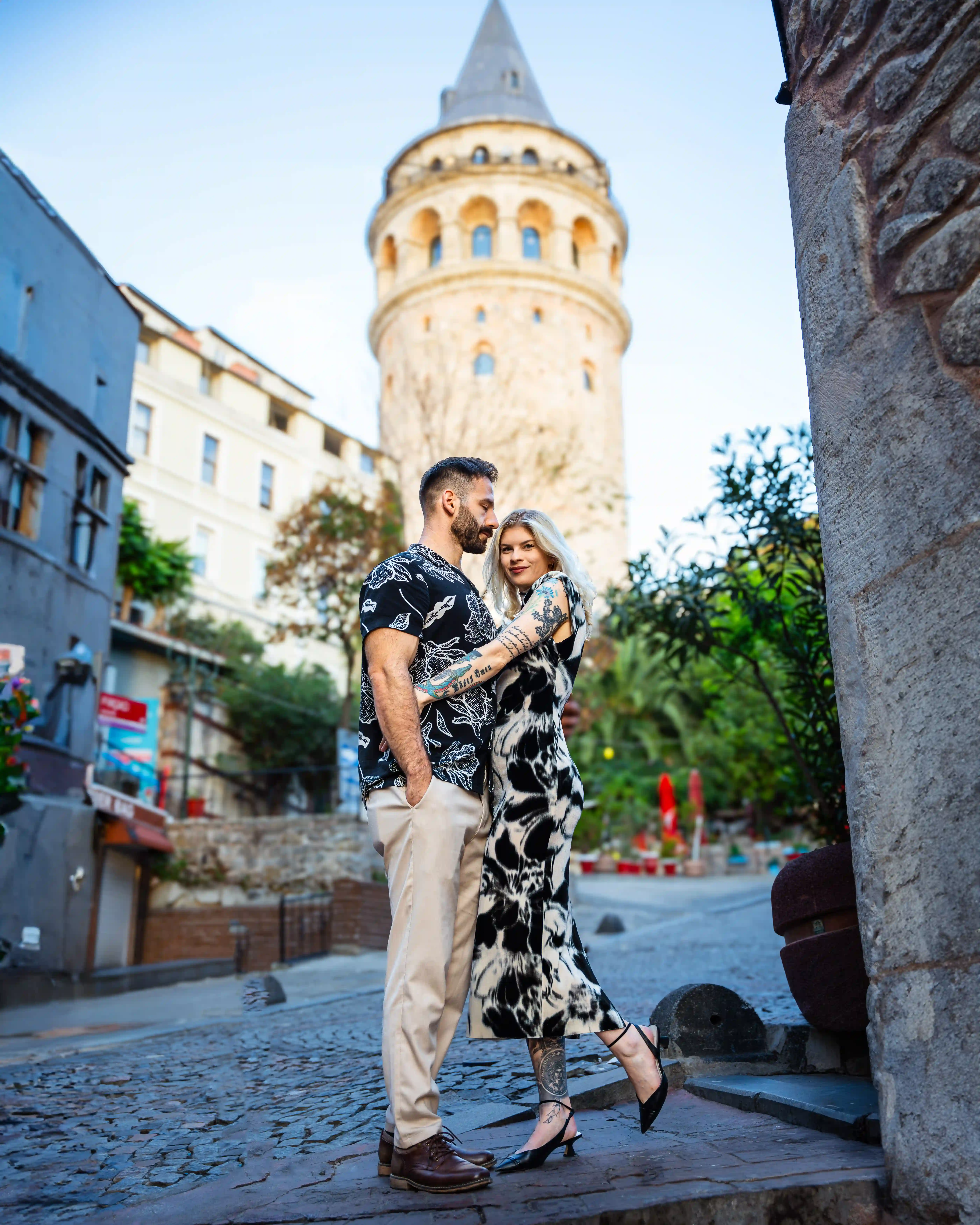 couple photoshoot galata tower