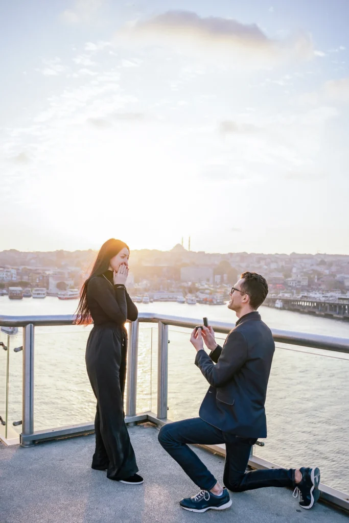 The photographer and the couple weave their way through Istanbul's winding streets, pausing at picturesque spots that capture the heart and soul of the city. Against the backdrop of historic landmarks like the Hagia Sophia or the majestic Bosphorus, the couple's love story unfolds, illuminated by the soft glow of the setting sun.