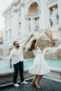 Couple photoshoot at Trevi Fontain