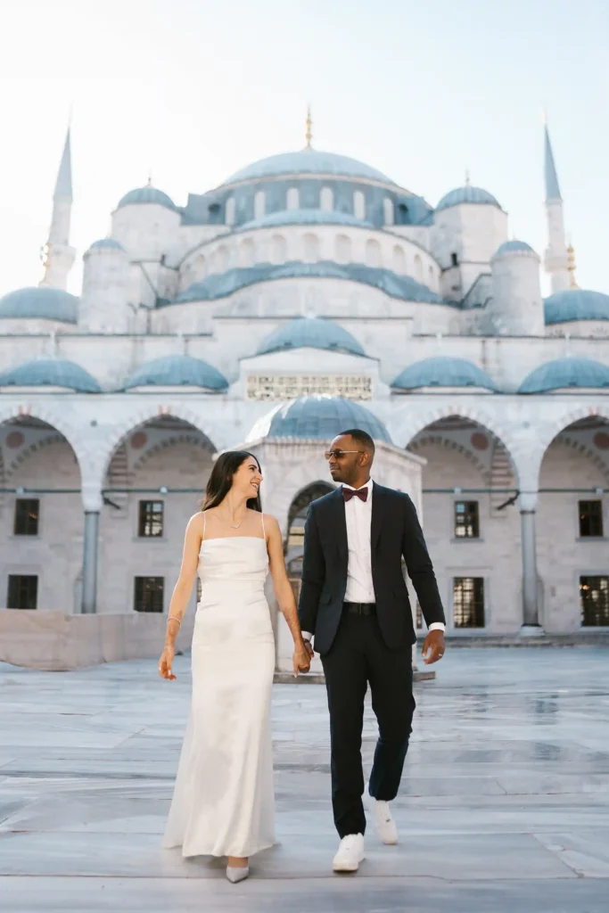 couple photoshoot at blue mosque