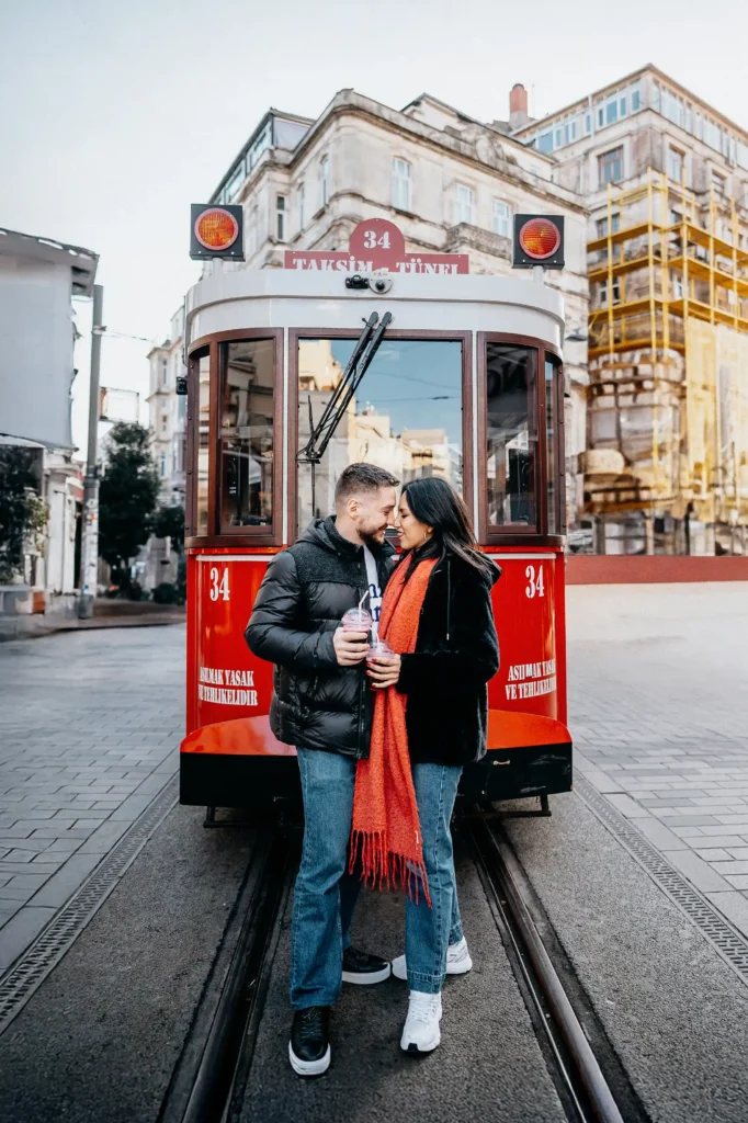 istanbul nostalgic red tram photoshoot